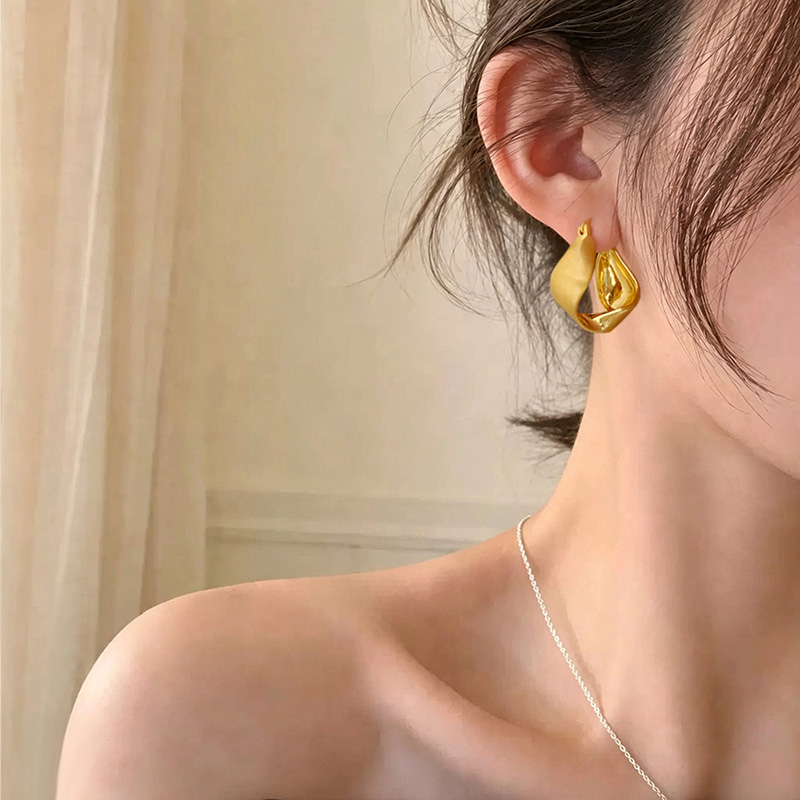 Серебристые серьги-кольца с из – обзор и цена Women Accessories Drawing