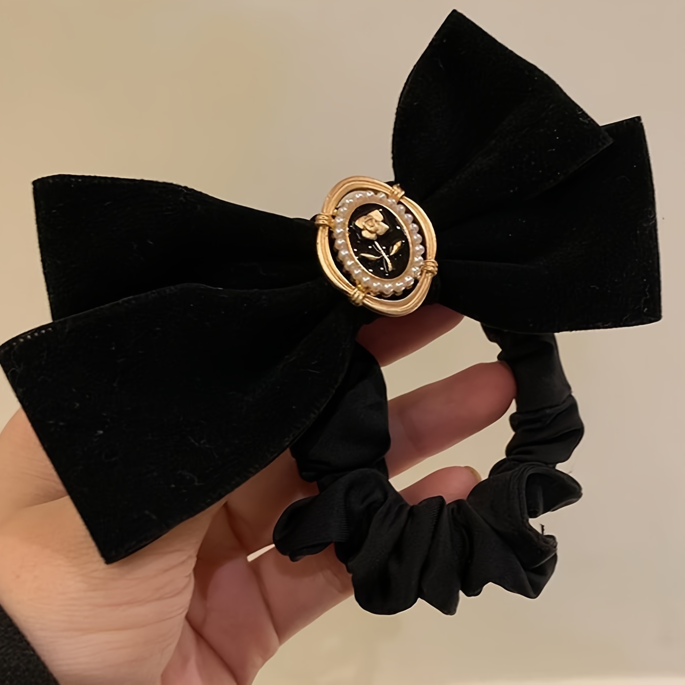 Элегантная бархатная резинка д – обзор и цена Hair Tie Velvet